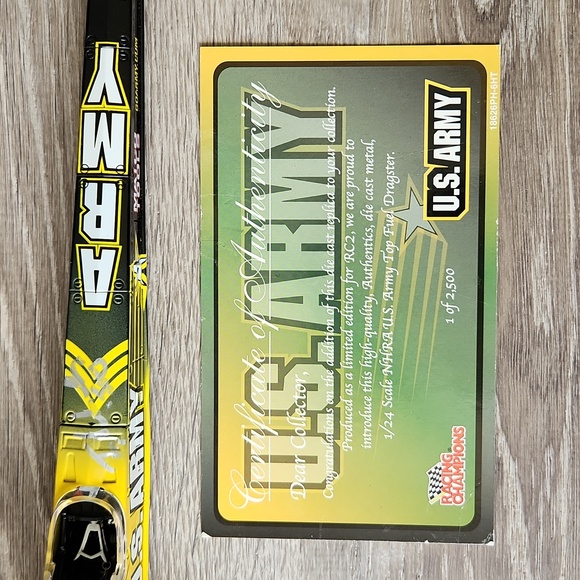 2005 Tony Schumacher Sarge US Army Of One Top Fuel Dragster - Picture 5 of 12